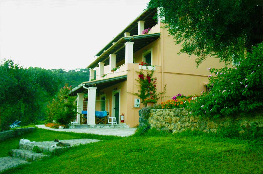 Appartementhaus-Korfu-Green-Hill