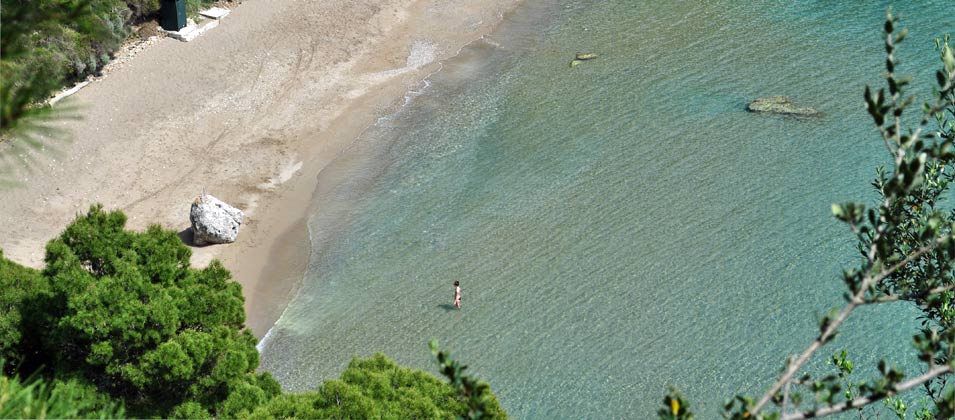 Yaliskari Strand